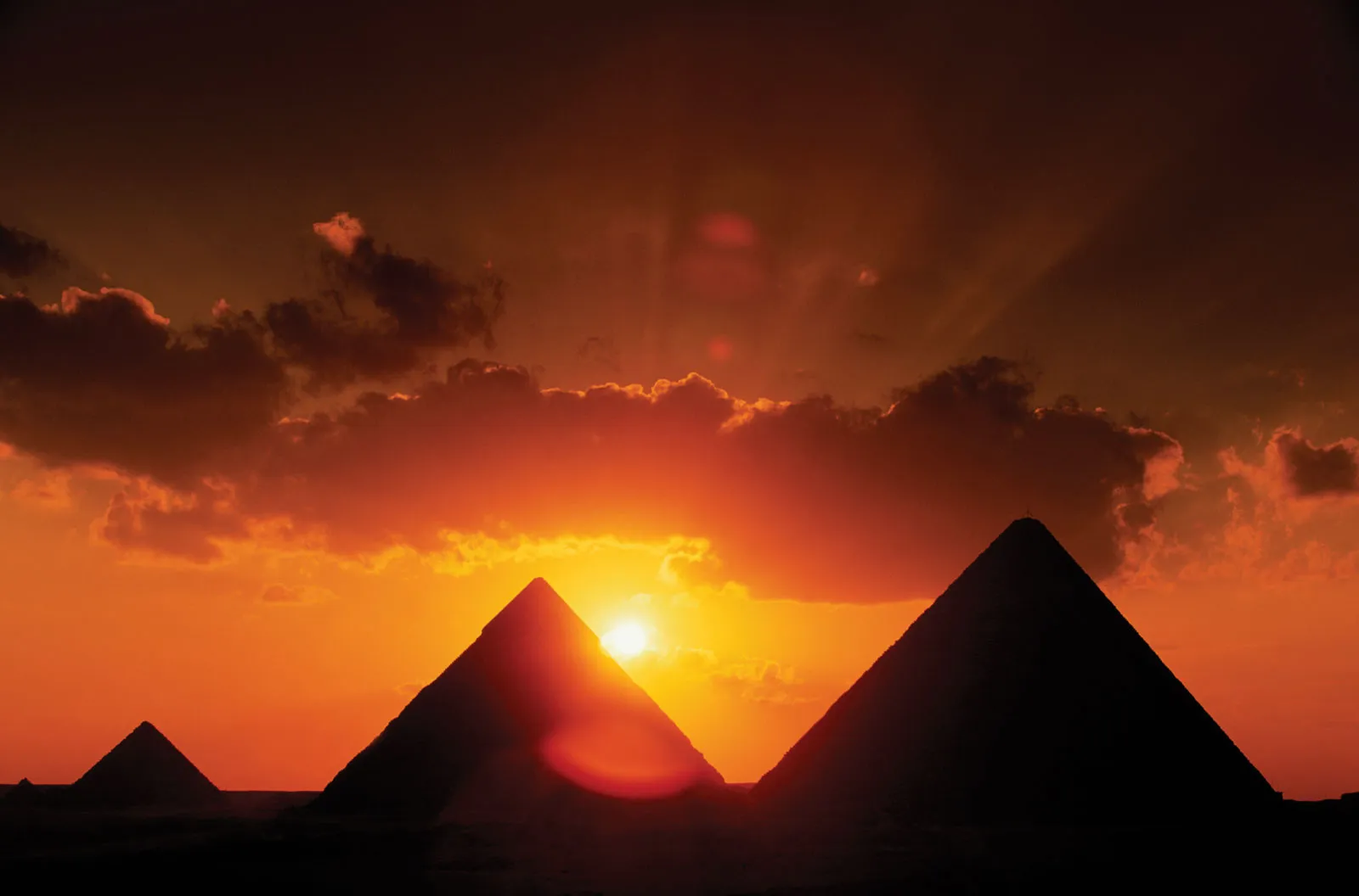 Pyramids-Cairo-Giza-plateau