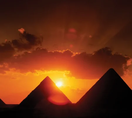 Pyramids-Cairo-Giza-plateau